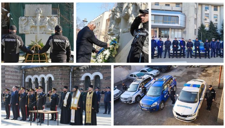с - Сини светлини и минута мълчание: България почете загиналите полицаи (СНИМКИ)