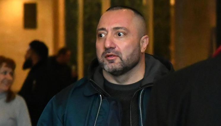 Митьо Очите - Митьо Очите рекламира маникюр