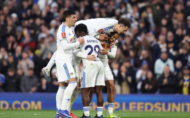 Лийдс без Илия Груев надви категорично Норич във ФА Къп