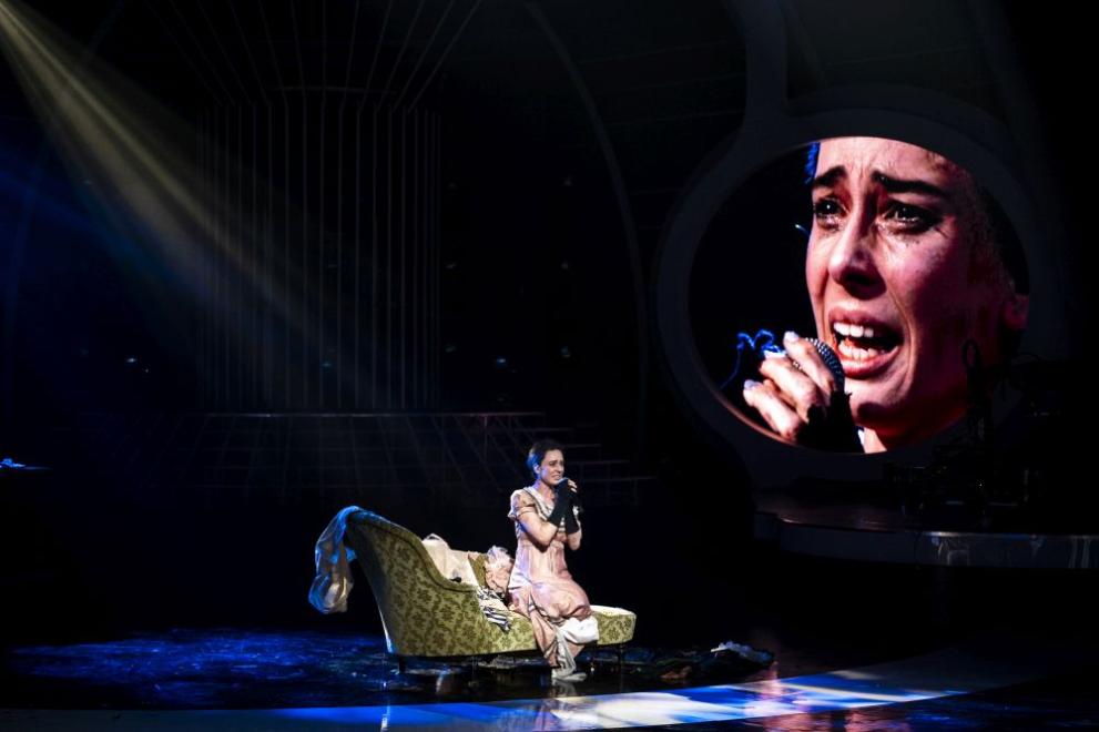 Весела Бабинова