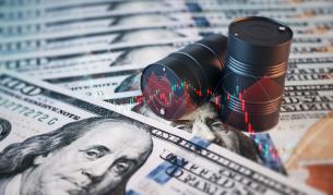 Петролът продължава да поскъпва