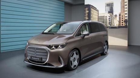 Mercedes-Benz предефинира луксозните пътувания с електрическия VLE