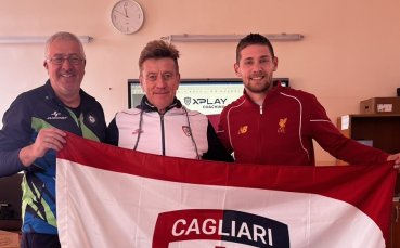 Шефът на академията на Каляри обучава родни футболни треньори