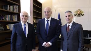 Николаос Дендиас Атанас Запрянов и Андрей Гюров