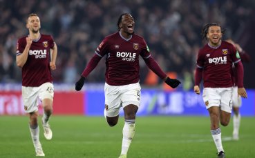 Уест Хем иска защитник на Челси за постоянно