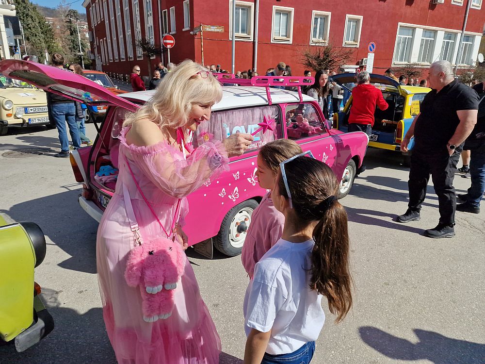 „Трабант фест“  събра над 150 ретро автомобила