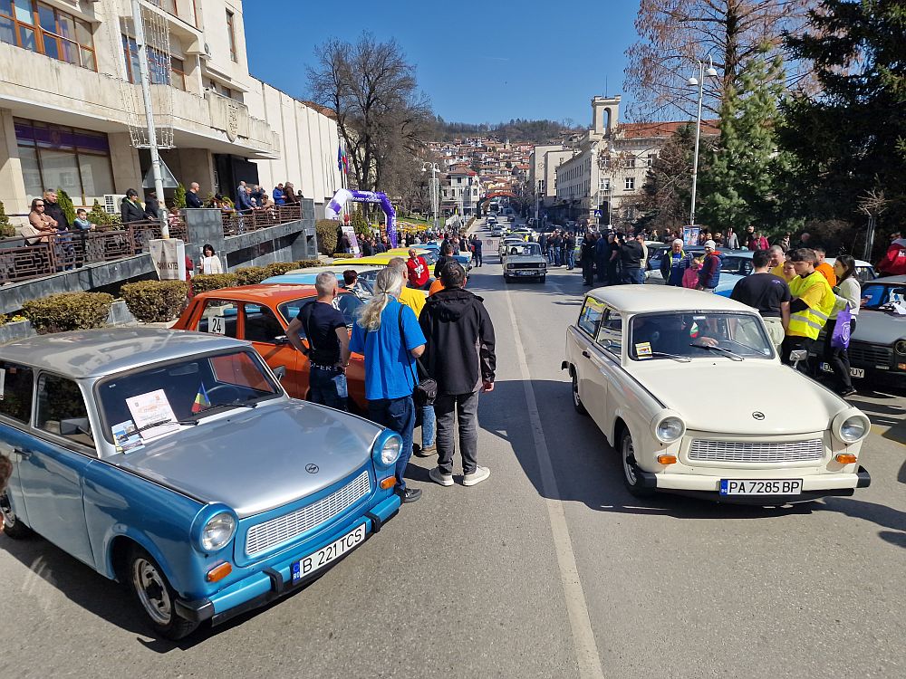 „Трабант фест“  събра над 150 ретро автомобила