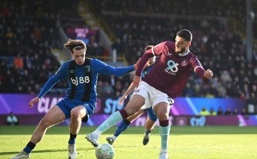 Борнемут записа четвърти пореден хикс във Висшата лига