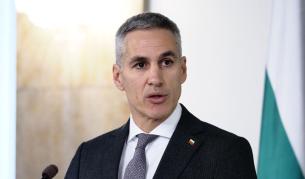 Кой ще получава по 20 евро на месец за бензин и дизел