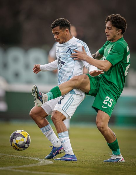 Берое Левски1