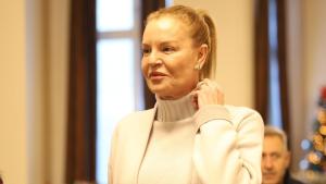 Стефка Костадинова