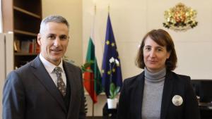 Андрей Гюров с посланика на Франция Мари Дюмулен