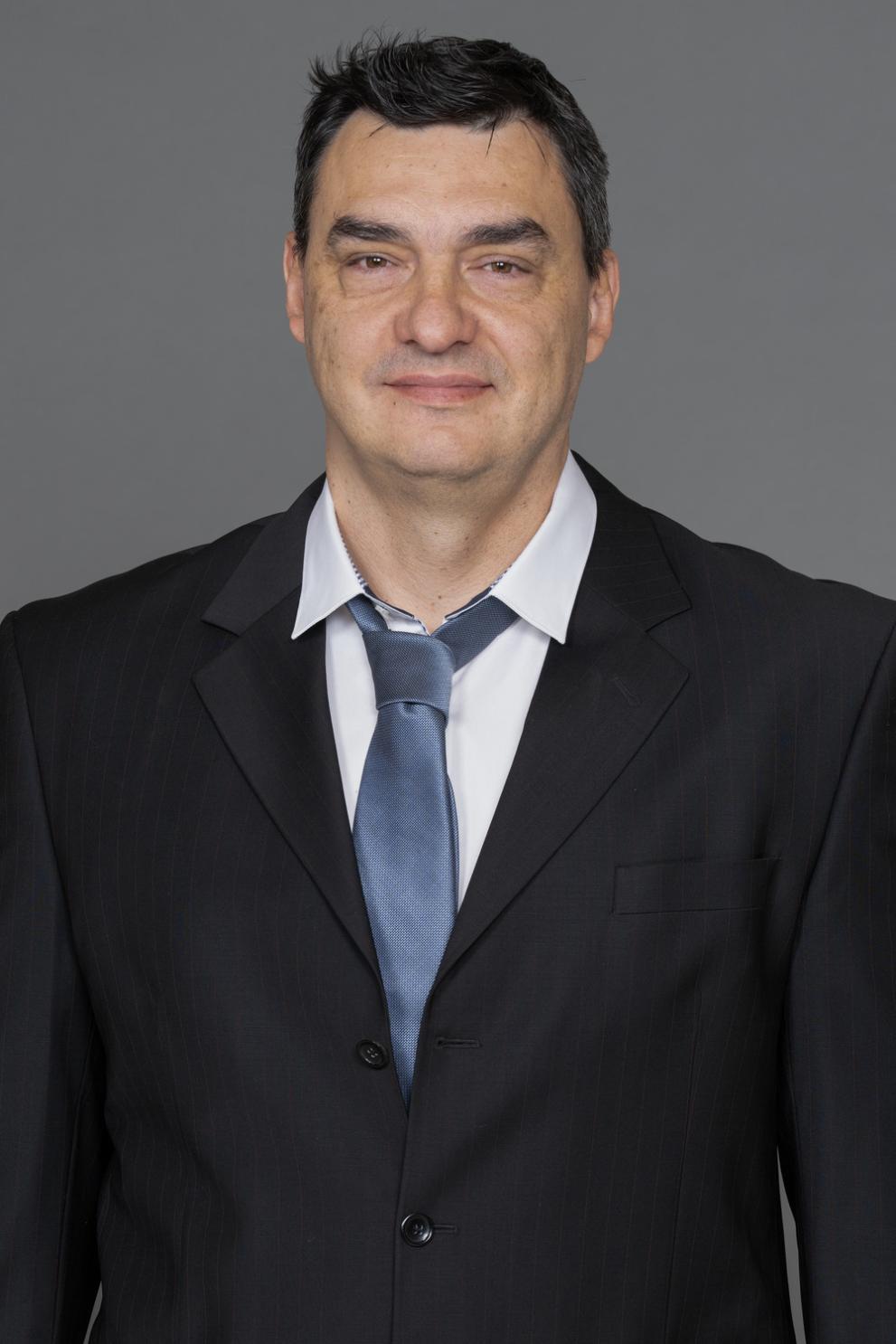 Владимир Николов