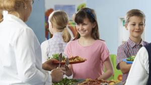 училищен обяд