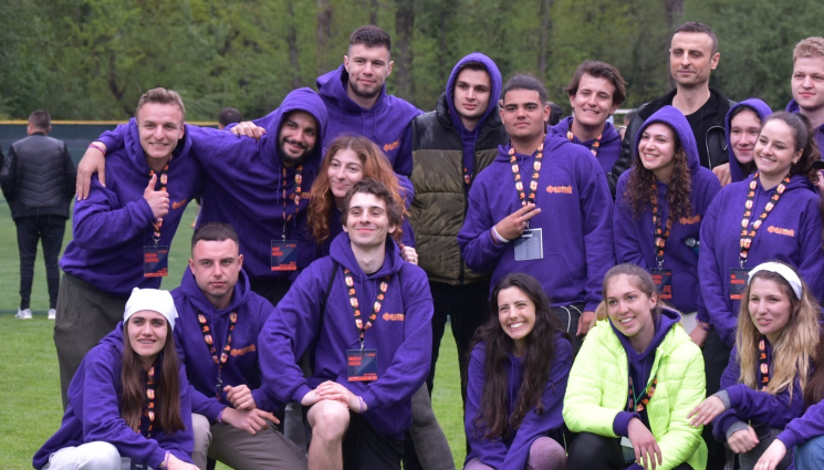 Студенти - За първа пролет:  Студенти даряват футболен мач на децата на Криско