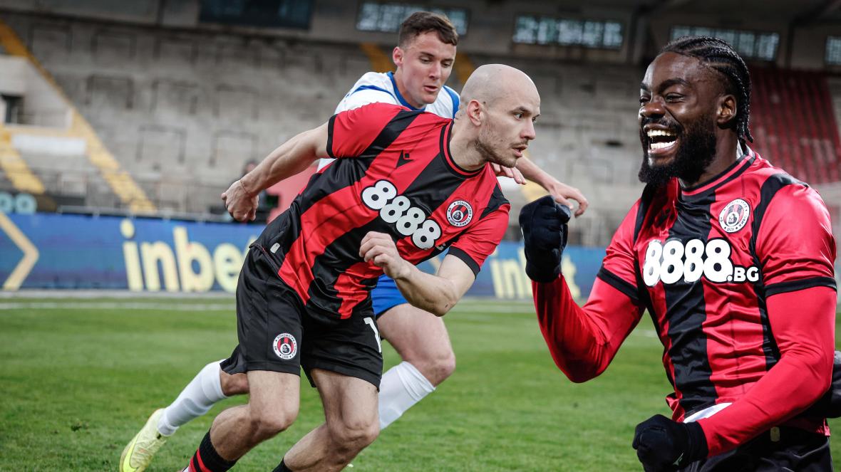 Локо София Септември