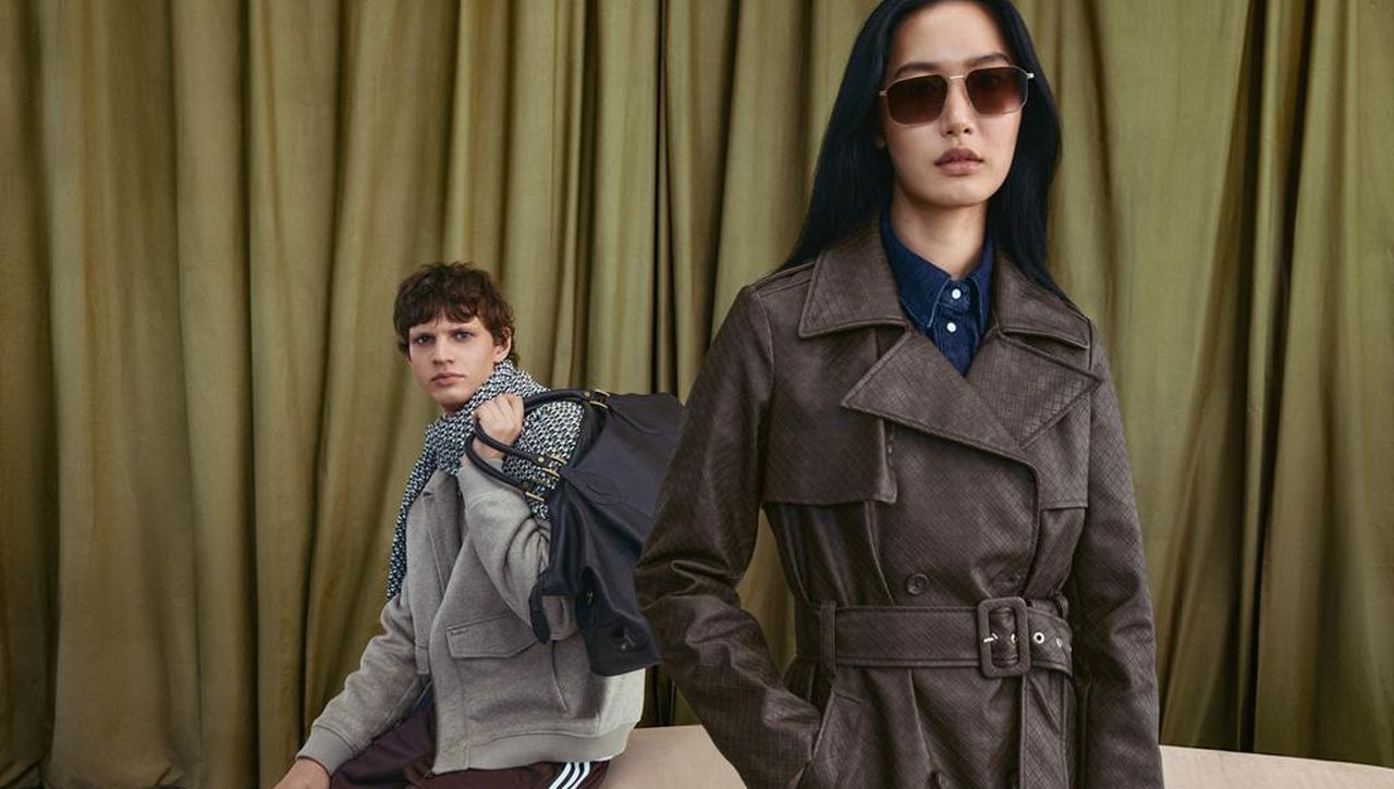 Кои дамски палта издължават силуета и вталяват?