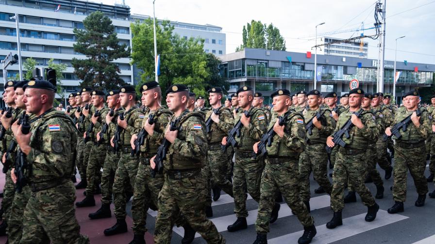Хърватия връща военното обучение и казармата