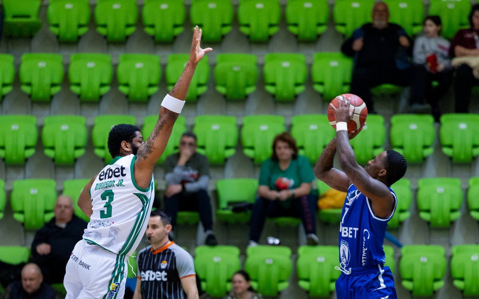 Балкан отстъпи на Спартак Плевен, Рилски спортист се справи с Черно море