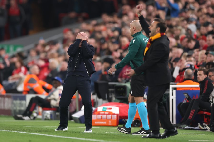 Ливърпул Галатасарай1