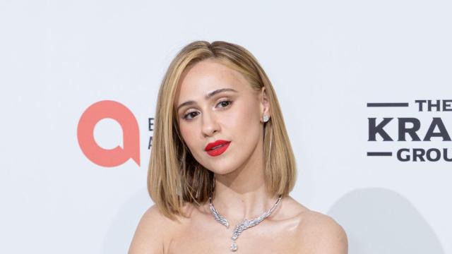 Всички гледаха нея: Мария Бакалова блести на звездното парти на Елтън Джон (СНИМКИ)