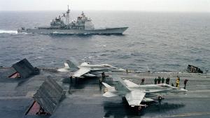 военни кораби