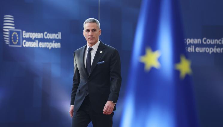 гюров - ГЮРОВ ОТ БРЮКСЕЛ: Мирният договор на Тръмп е сделка за спасяване на олигарх от „Магнитски“