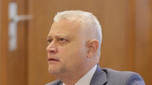 МВР министърът Емил Дечев