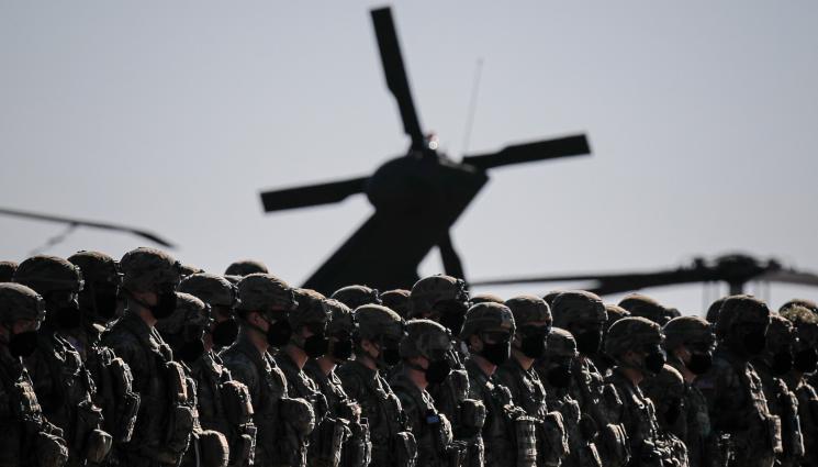 военни армия сащ - НАТО БЯГА ОТ БАГДАД: Мисията се изтегля заради ракетен дъжд!