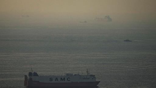 Иран въвежда такси за Ормузкия проток, забранява американски и израелски кораби