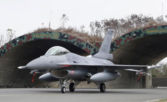Тайван ще получи изтребители F-16V още тази година