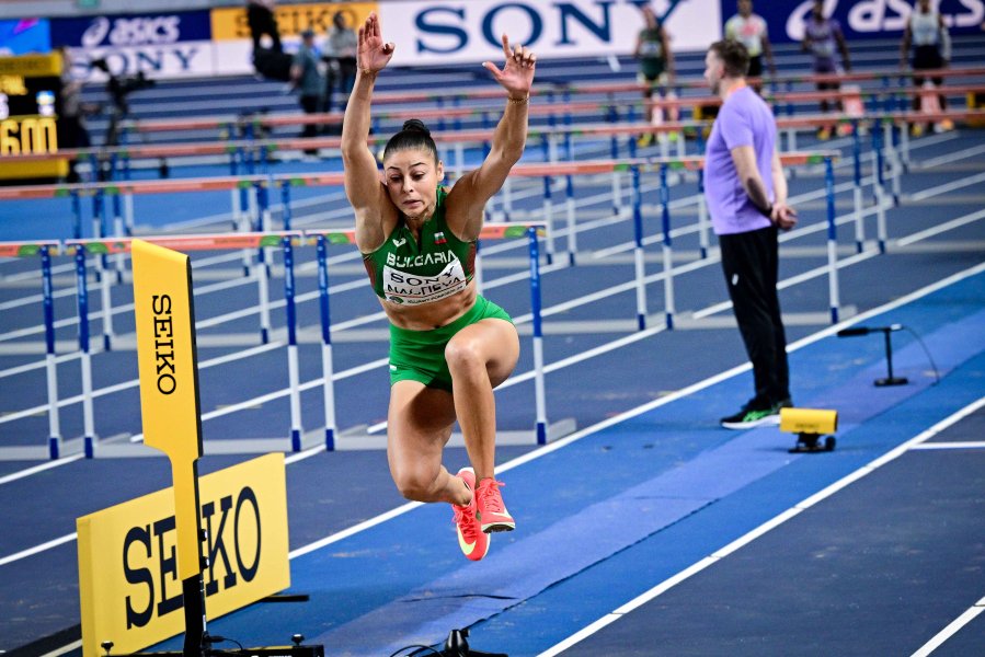 Александра Начева на Световното първенство по лека атлетика в зала1