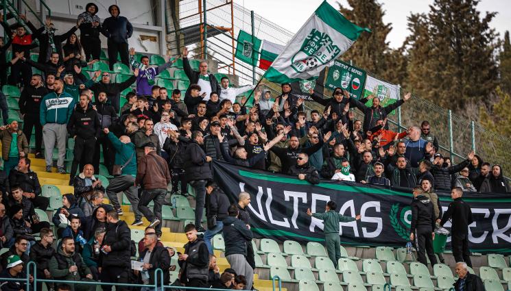 Футбол - Берое взе въздух за сметка на друг слабак