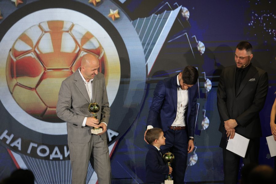 Футболист на Годината1