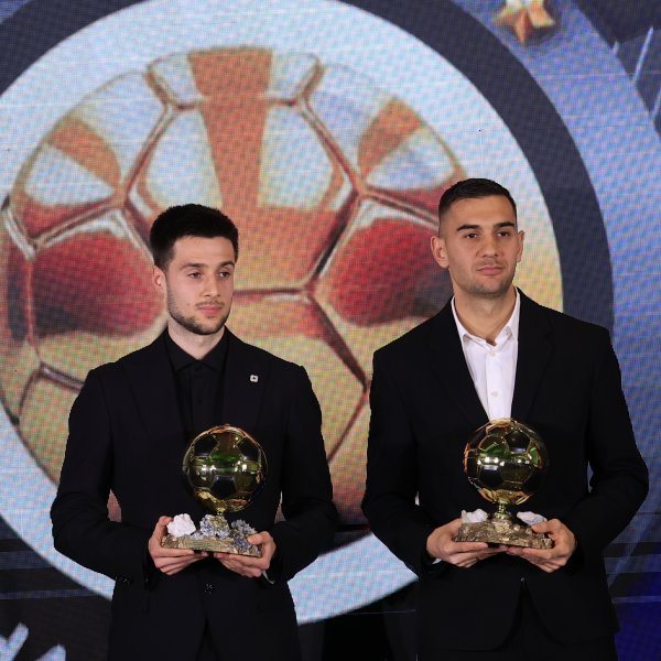 Футболист на Годината1