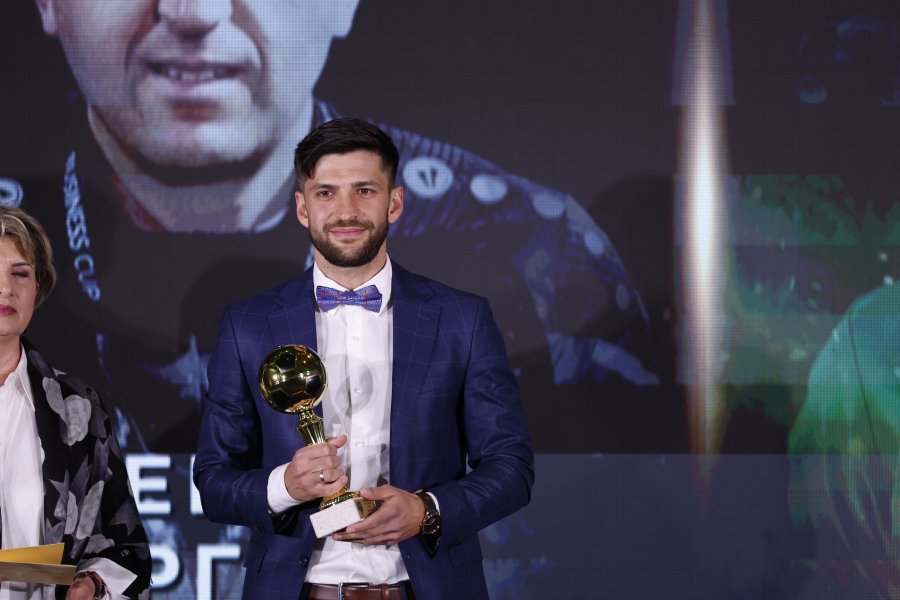 Футболист на Годината1