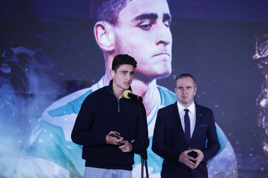 Футболист на Годината1