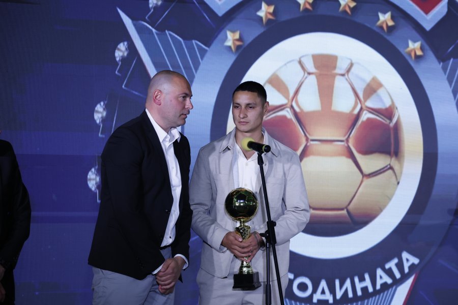 Футболист на Годината1