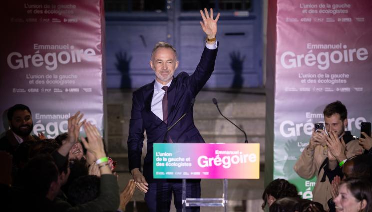 Еманюел Грегоар - ПОБЕДА НА ИЗБОРИТЕ: Социалистът Еманюел Грегоар е новият кмет на Париж