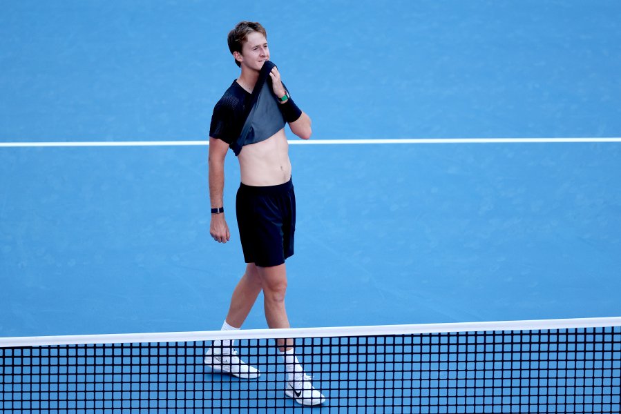 Карлос Алкарас Себастиан Корда1