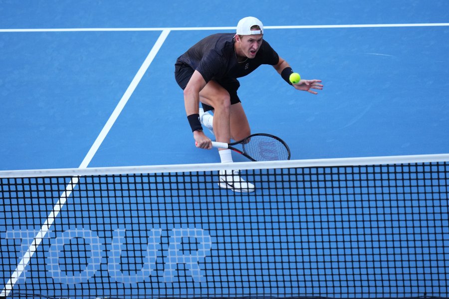 Карлос Алкарас Себастиан Корда1