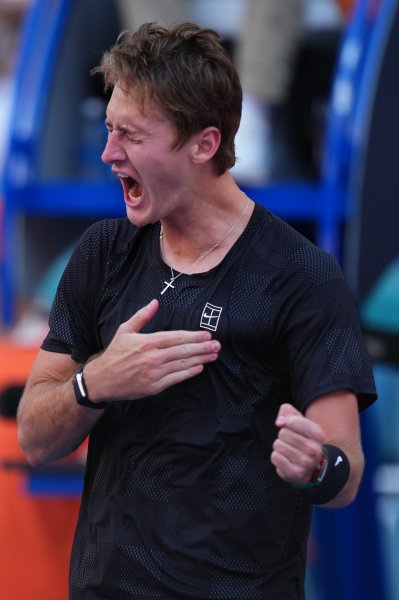 Карлос Алкарас Себастиан Корда1