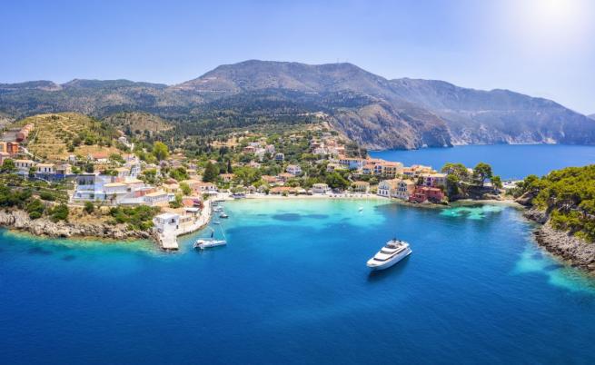 Гръцко лято без излишни разходи: Кои са най-изгодните острови за 2026 година?