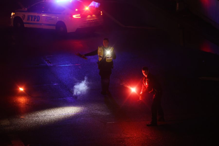 <p>Инцидент със самолет на летище "ЛаГуардия" в Ню Йорк.</p>