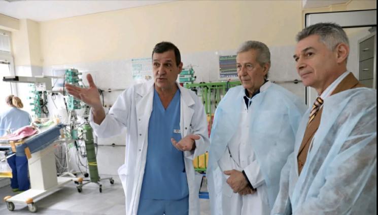 Мирослав Илич - ЛЕГЕНДИ СЪС ЗЛАТНИ СЪРЦА: Мирослав Илич пее за децата на България!