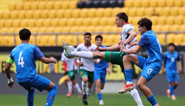 България - Националният отбор на България за юноши до 17 години започна с равенство