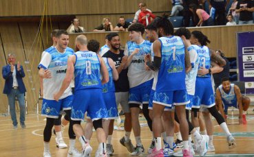 Рилски спортист отново начело след убедителна победа