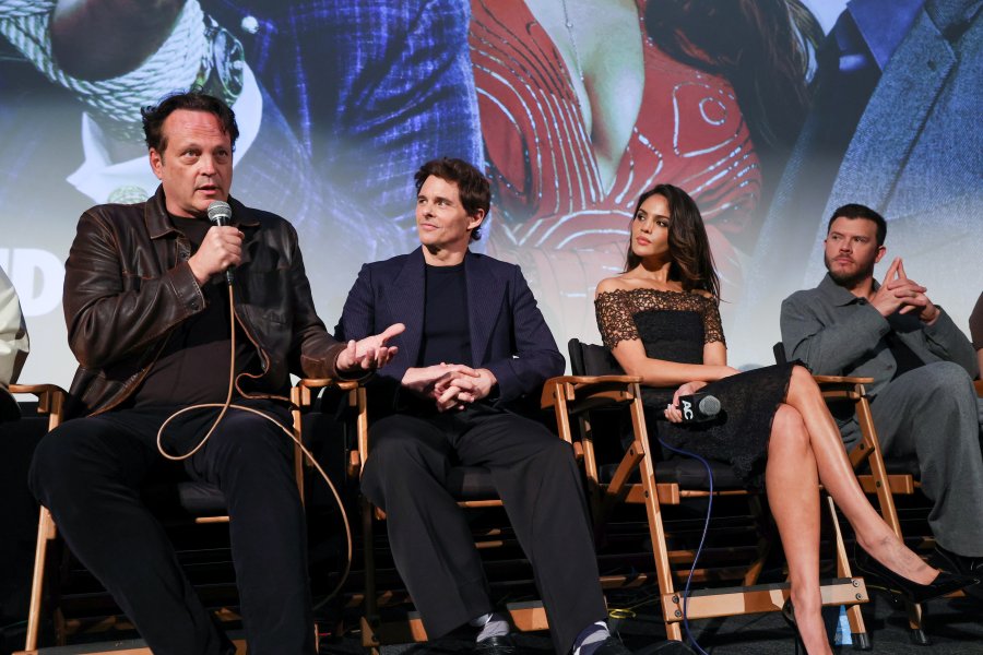 Ейса Гонсалес1