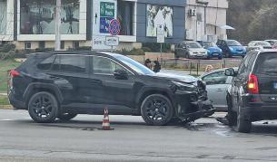 Тежка катастрофа в София, жена е в болница