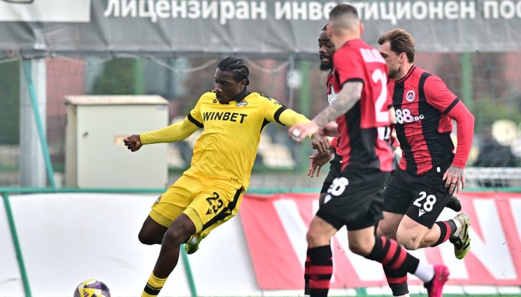 Ботев Пловдив Локомотив София - Ботев Пд надви Локо София на